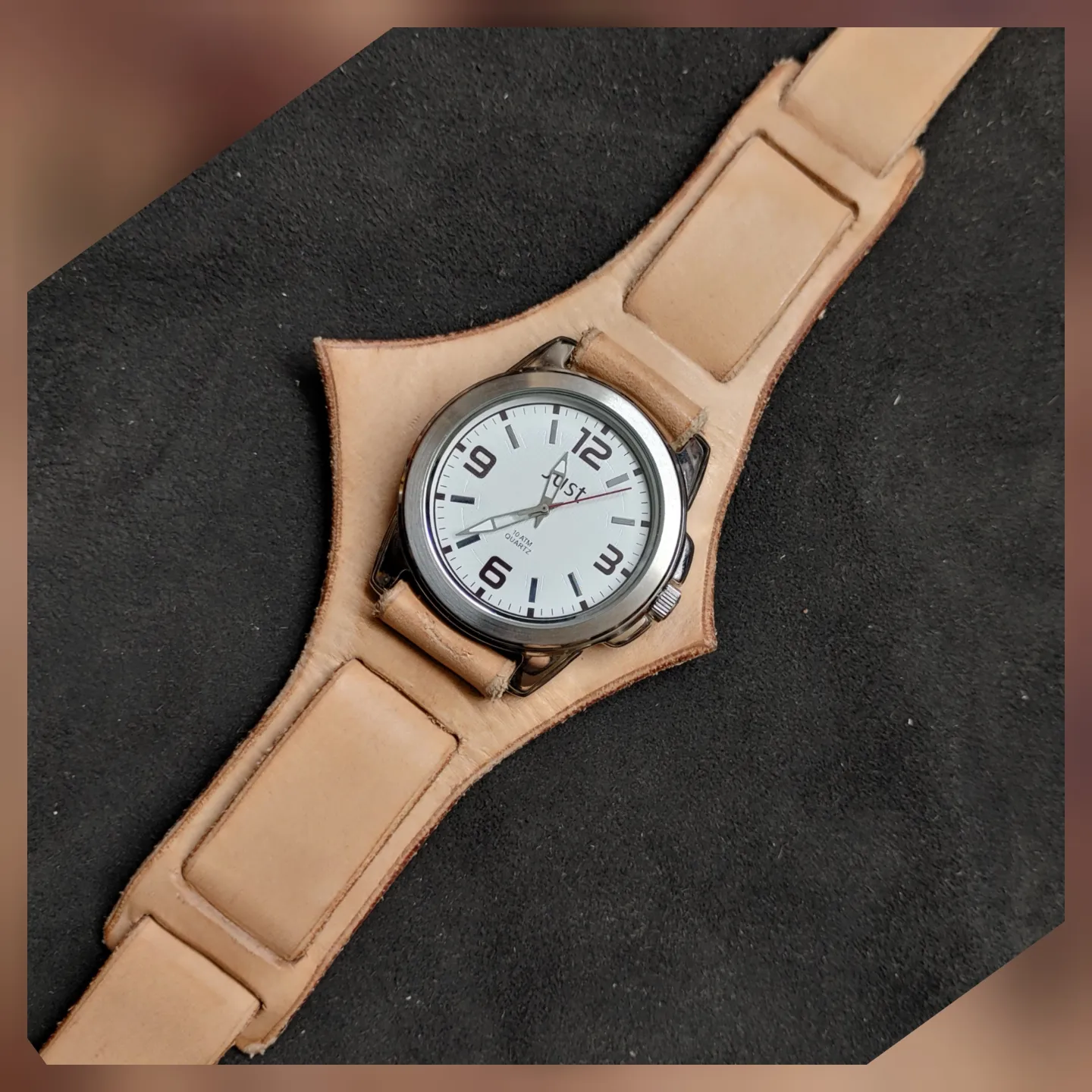 Uhrenarmband aus naturbelassenem Vollrindleder